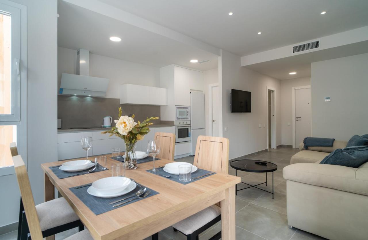 Aac Malaga - Apartamento Con Terraza, Muy Amplio, Totalmente Equipado, Cerca Del Centro Y Nuevo! ภายนอก รูปภาพ