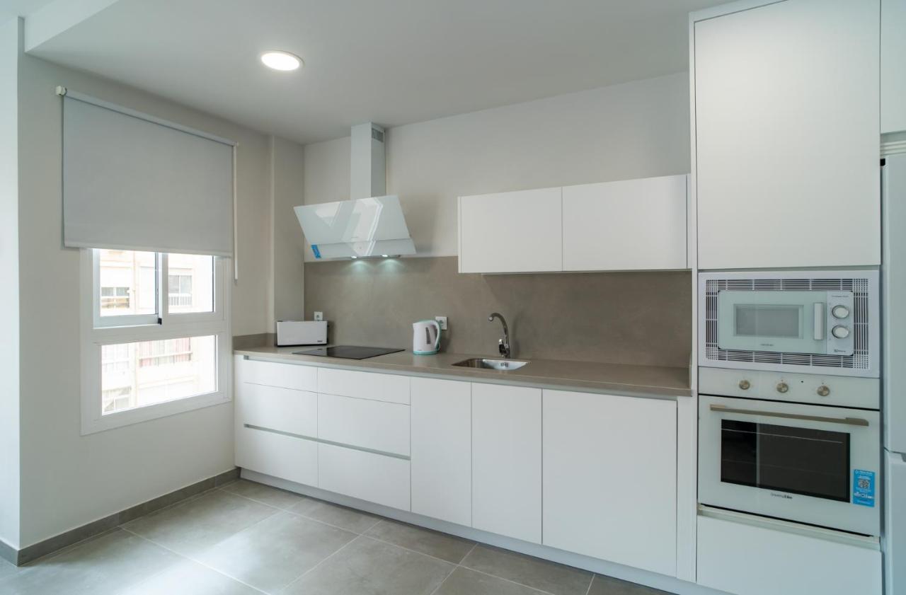Aac Malaga - Apartamento Con Terraza, Muy Amplio, Totalmente Equipado, Cerca Del Centro Y Nuevo! ภายนอก รูปภาพ
