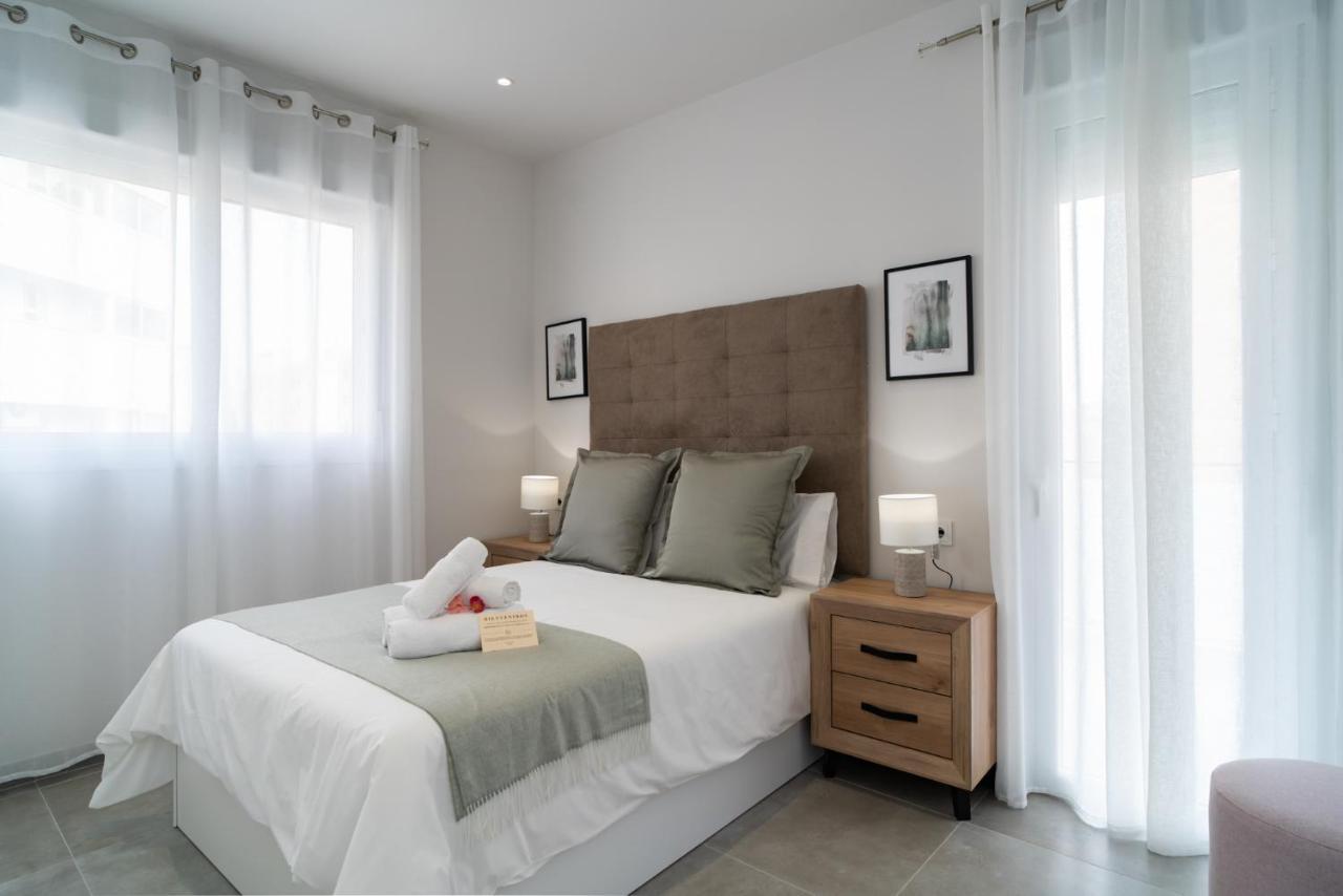 Aac Malaga - Apartamento Con Terraza, Muy Amplio, Totalmente Equipado, Cerca Del Centro Y Nuevo! ภายนอก รูปภาพ