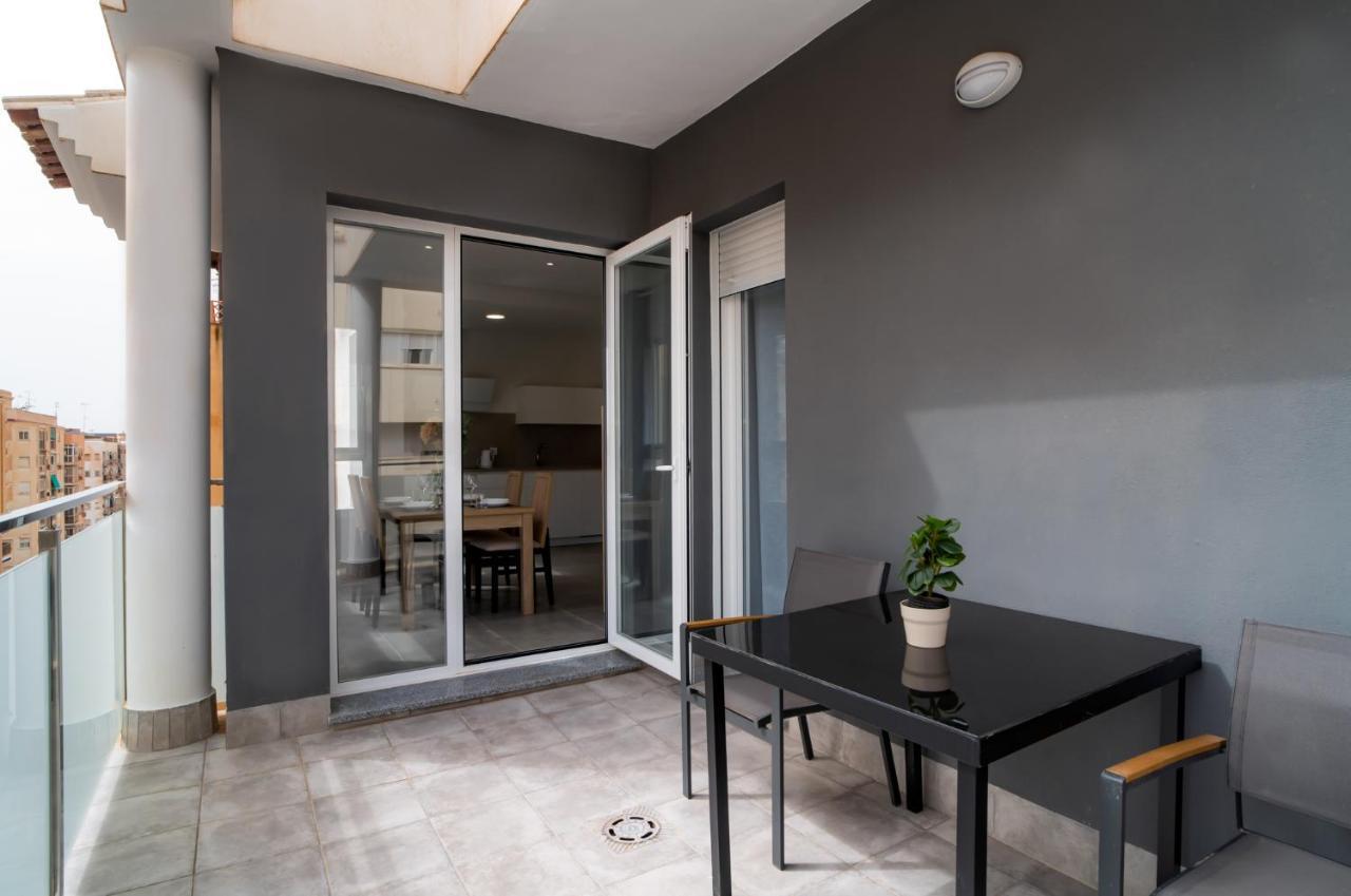 Aac Malaga - Apartamento Con Terraza, Muy Amplio, Totalmente Equipado, Cerca Del Centro Y Nuevo! ภายนอก รูปภาพ